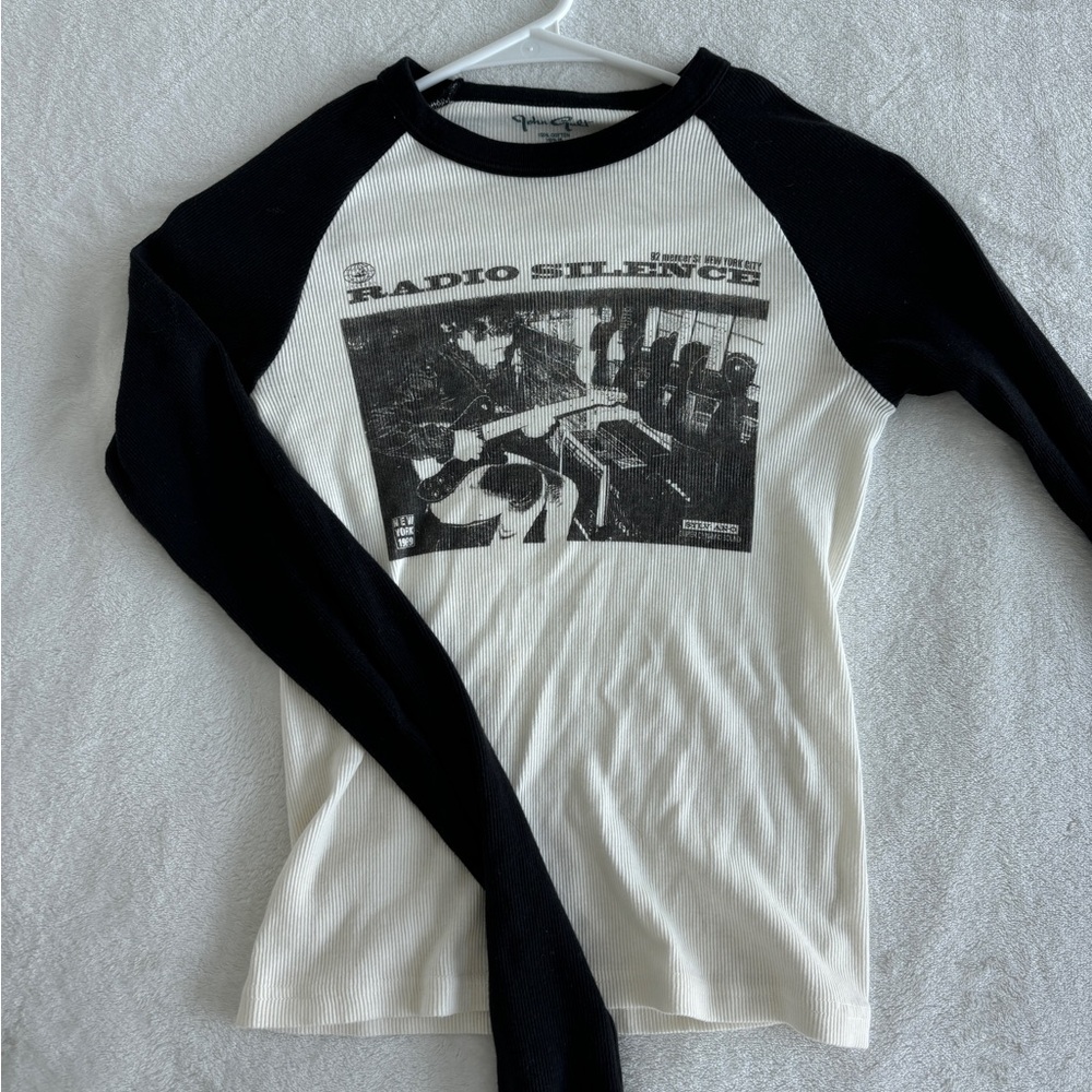 Brandy Melville/John Galt graphic long sleeves
